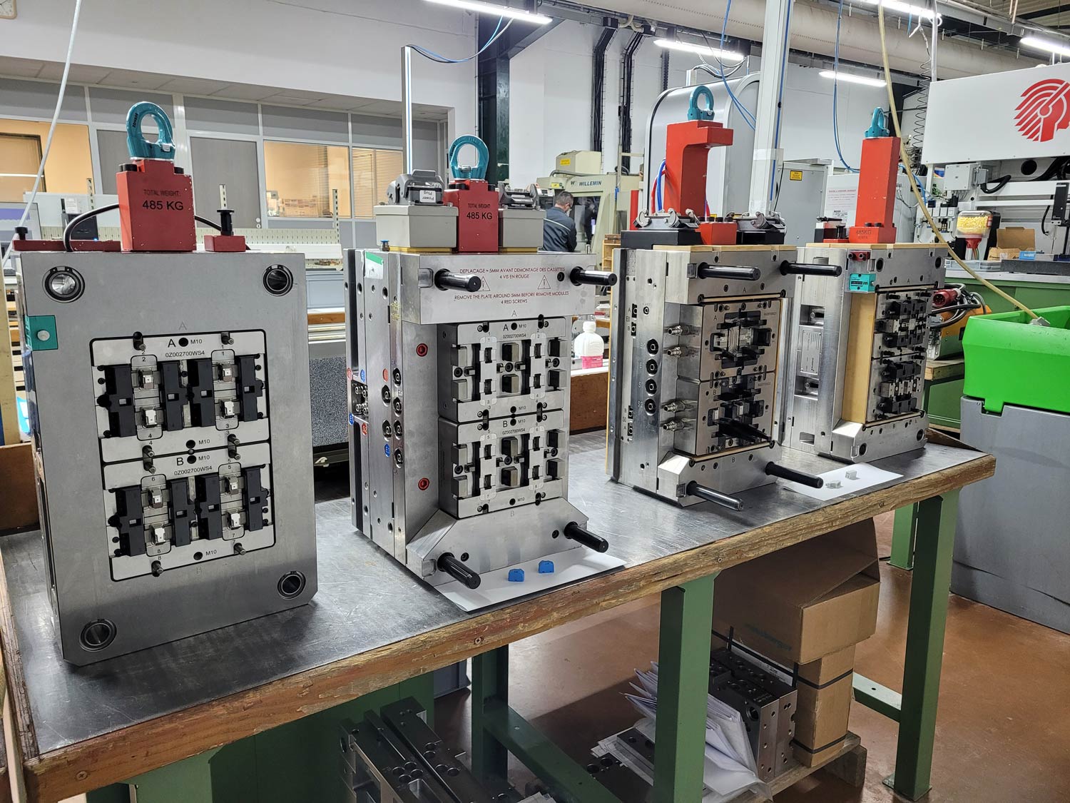 Photo de moules modulaires pour injection plastique - Entreprise Modetec